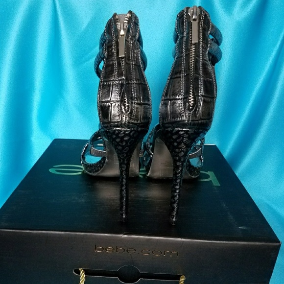 Bebe Marlenee T-STRAP Tubular Sandals - Picture 4 of 7